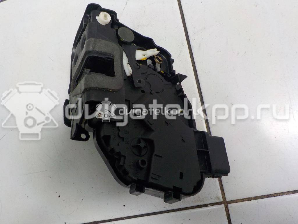 Фото Замок двери задней левой  LR011303 для Land Rover Freelander / Range Rover / Discovery {forloop.counter}}