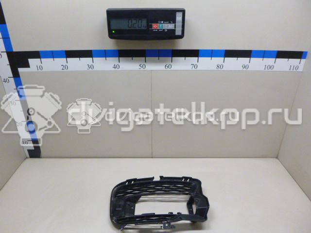 Фото Решетка в бампер правая  LR045033 для Land Rover Range Rover {forloop.counter}}