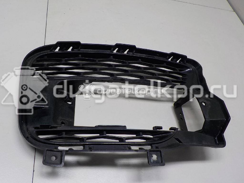 Фото Решетка в бампер правая  LR045033 для Land Rover Range Rover {forloop.counter}}