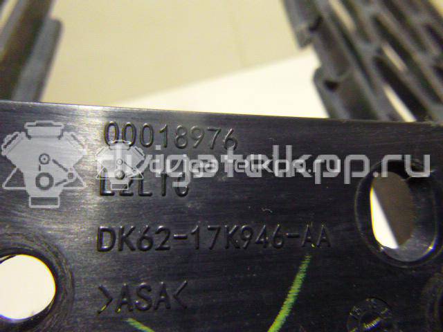 Фото Решетка в бампер правая  LR045033 для Land Rover Range Rover {forloop.counter}}