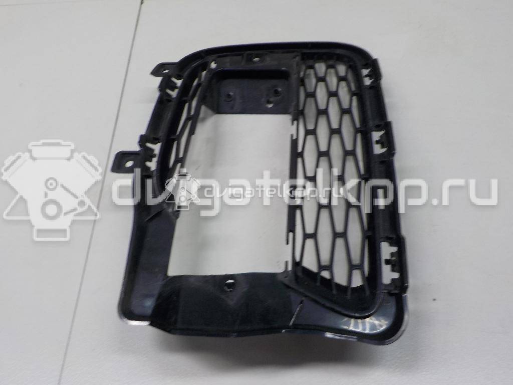 Фото Решетка в бампер правая  LR045033 для Land Rover Range Rover {forloop.counter}}
