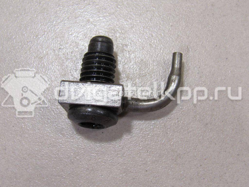 Фото Форсунка масляная для двигателя AXR для Volkswagen / Seat 100 л.с 8V 1.9 л Дизельное топливо 038103157B {forloop.counter}}