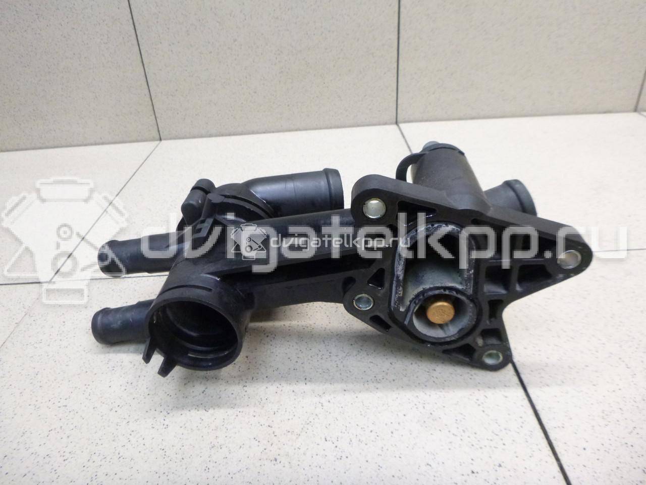 Фото Корпус термостата для двигателя CAXA для Volkswagen Tiguan / Eos 1F7, 1F8 / Golf / Passat / Jetta 122 л.с 16V 1.4 л бензин 03C121111T {forloop.counter}}