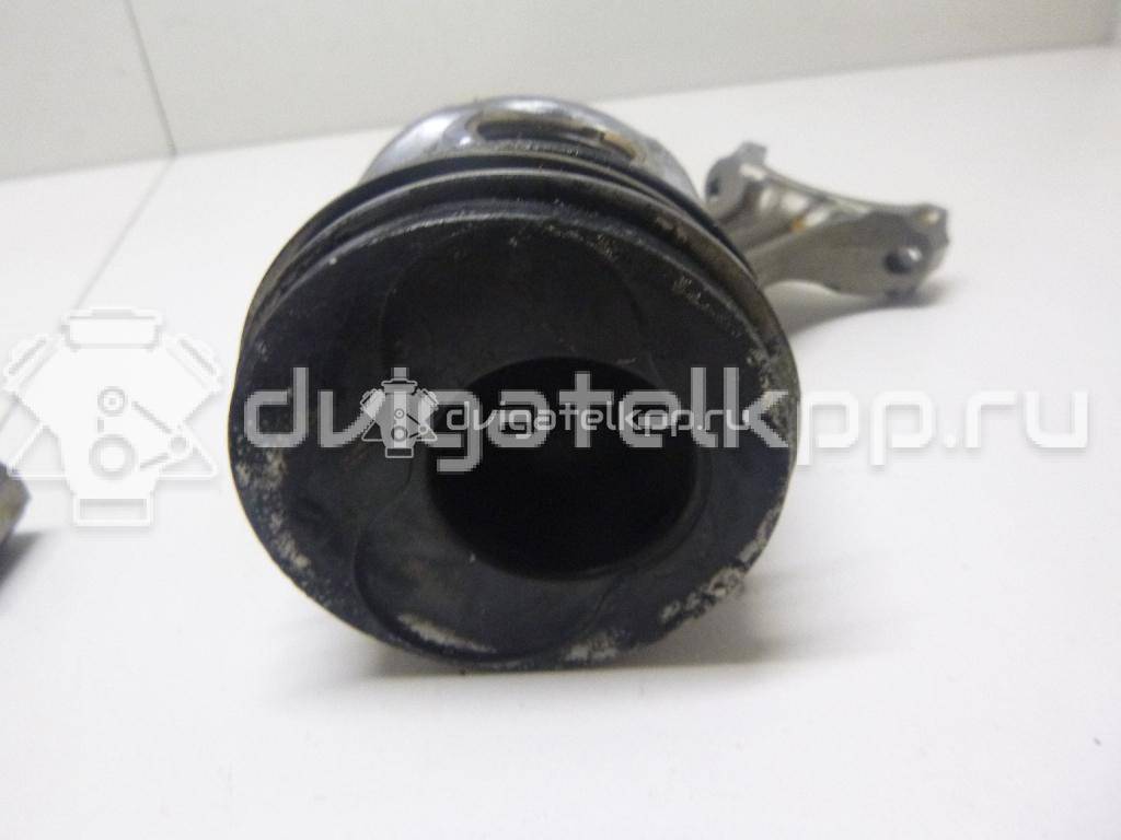 Фото Поршень с шатуном для двигателя ALH для Volkswagen Bora / Caddy / New Beetle / Golf 90-91 л.с 8V 1.9 л Дизельное топливо {forloop.counter}}