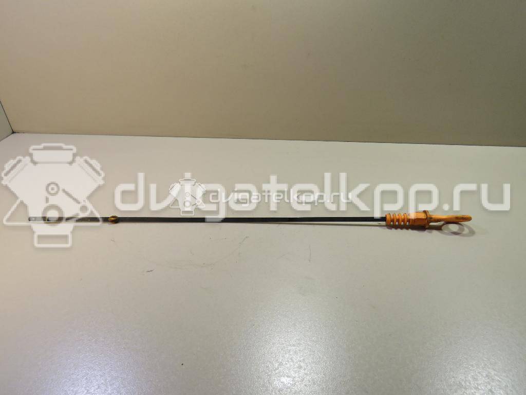Фото Щуп масляный для двигателя BXE для Volkswagen Passat / Touran / Jetta / Golf 105 л.с 8V 1.9 л Дизельное топливо 038115611B {forloop.counter}}