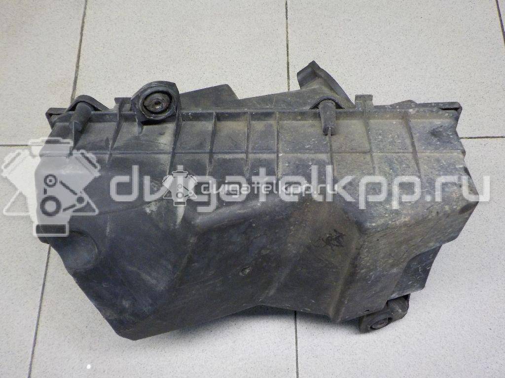 Фото Корпус воздушного фильтра для двигателя AKL для Volkswagen / Seat 100-103 л.с 8V 1.6 л бензин 1J0129607S {forloop.counter}}