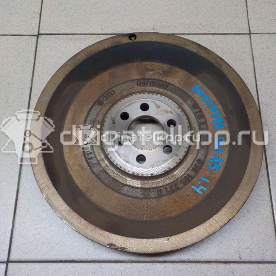 Фото Маховик для двигателя AUB для Volkswagen Polo / Lupo 6X1, 6E1 101 л.с 16V 1.4 л бензин 030105271D