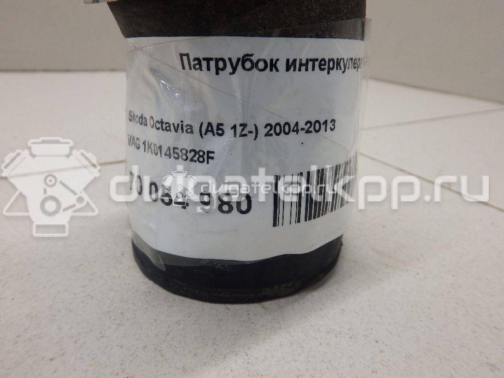 Фото Патрубок интеркулера для двигателя CDAB для Volkswagen Passat / Cc 152 л.с 16V 1.8 л бензин 1K0145828F {forloop.counter}}