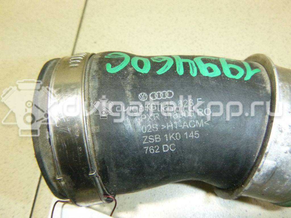 Фото Патрубок интеркулера для двигателя CAWA для Volkswagen Jetta 170 л.с 16V 2.0 л бензин 1K0145828F {forloop.counter}}