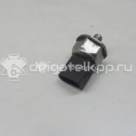 Фото Датчик давления топлива  03C906051D для skoda Superb