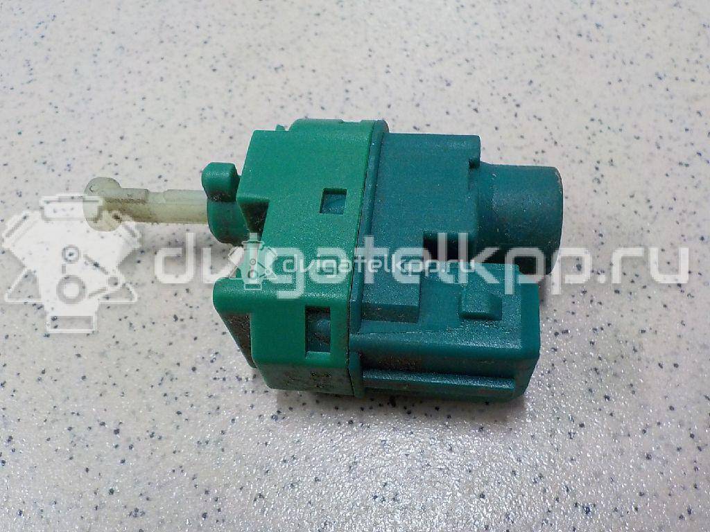 Фото Датчик включения стопсигнала  7029406 для mazda Mazda 2 (DY) {forloop.counter}}