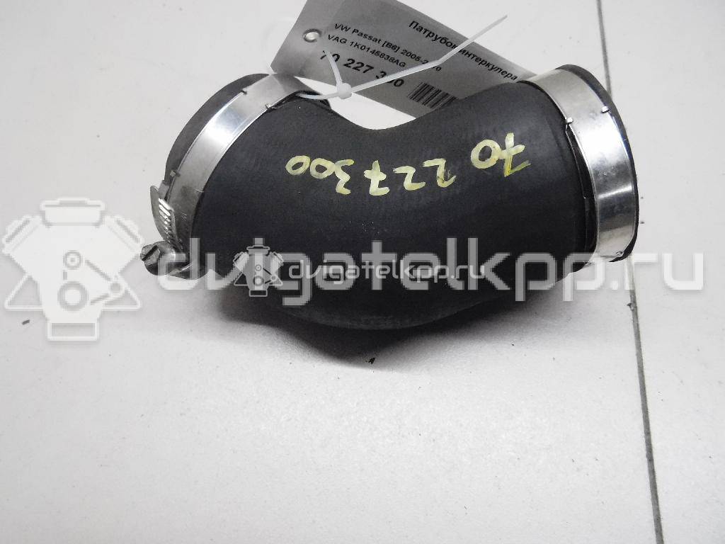 Фото Патрубок интеркулера для двигателя CDAB для Volkswagen Passat / Cc 152 л.с 16V 1.8 л бензин 1K0145838AG {forloop.counter}}