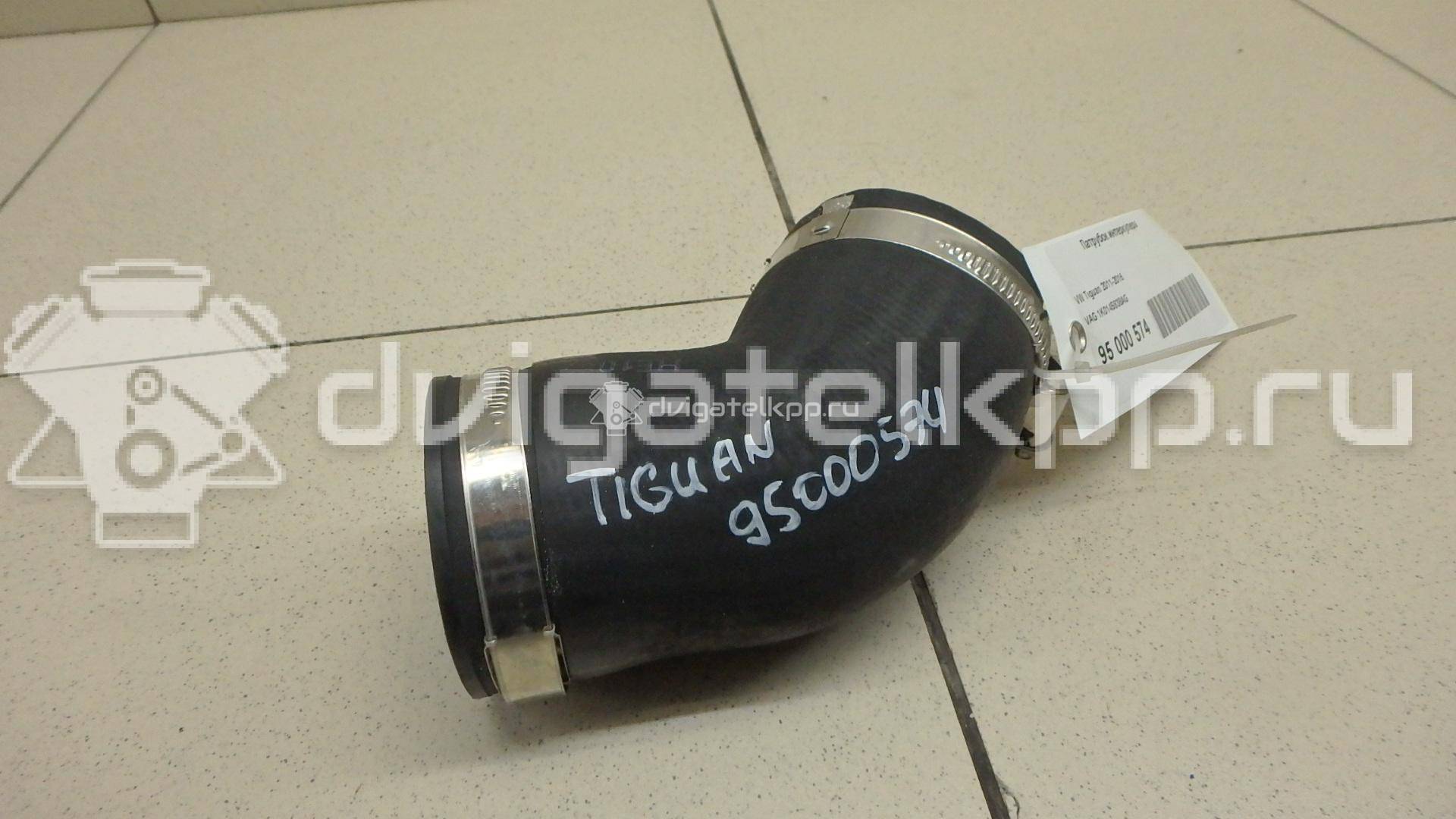 Фото Патрубок интеркулера для двигателя CDAB для Volkswagen Passat / Cc 152 л.с 16V 1.8 л бензин 1K0145838AG {forloop.counter}}