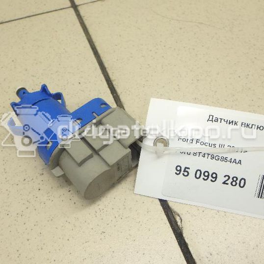 Фото Датчик включения стопсигнала  8T4T9G854AA для mazda Mazda 3 (BK)