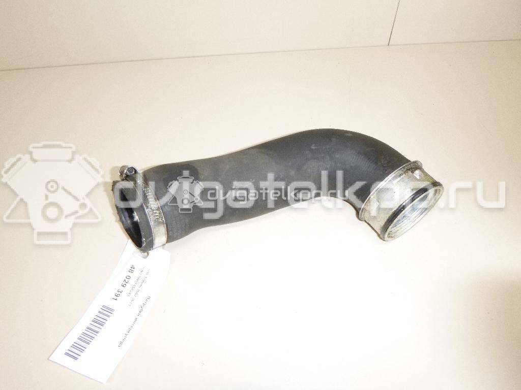 Фото Патрубок интеркулера для двигателя CAWA для Volkswagen Jetta 170 л.с 16V 2.0 л бензин 5N0145834J {forloop.counter}}