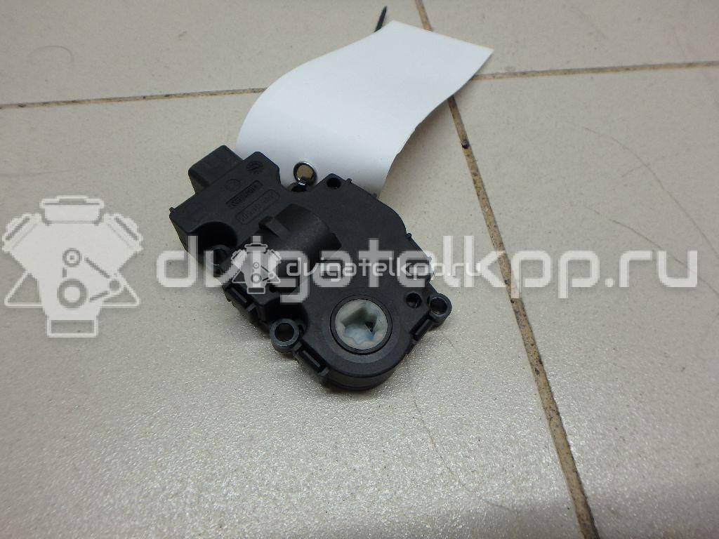 Фото Моторчик заслонки отопителя  64116956706 для mercedes benz A140/160 W169 {forloop.counter}}
