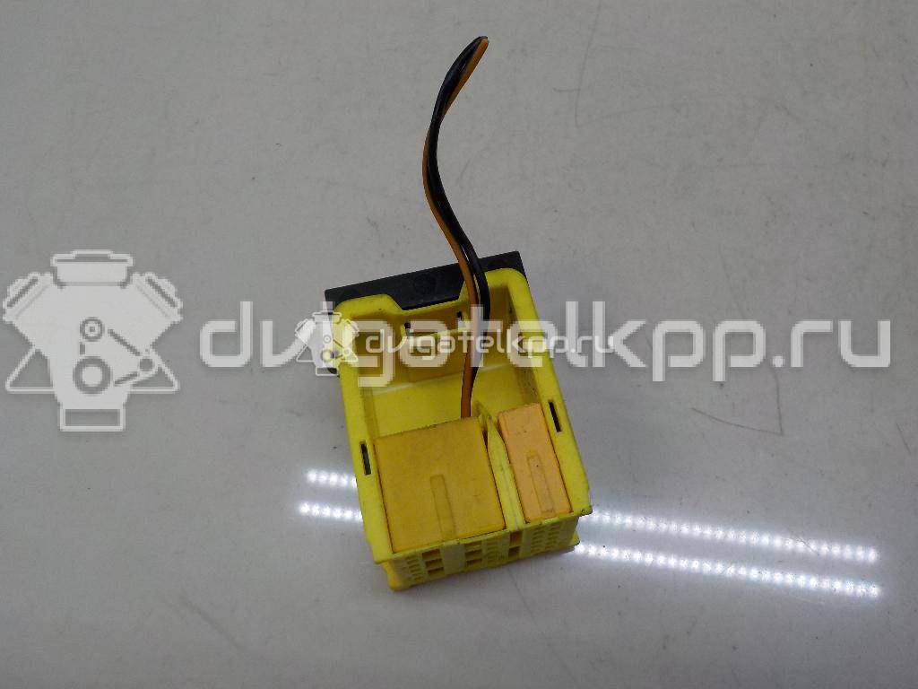 Фото Разъем  0475456428 для mercedes benz Sprinter (901-905)/Sprinter Classic (909) {forloop.counter}}