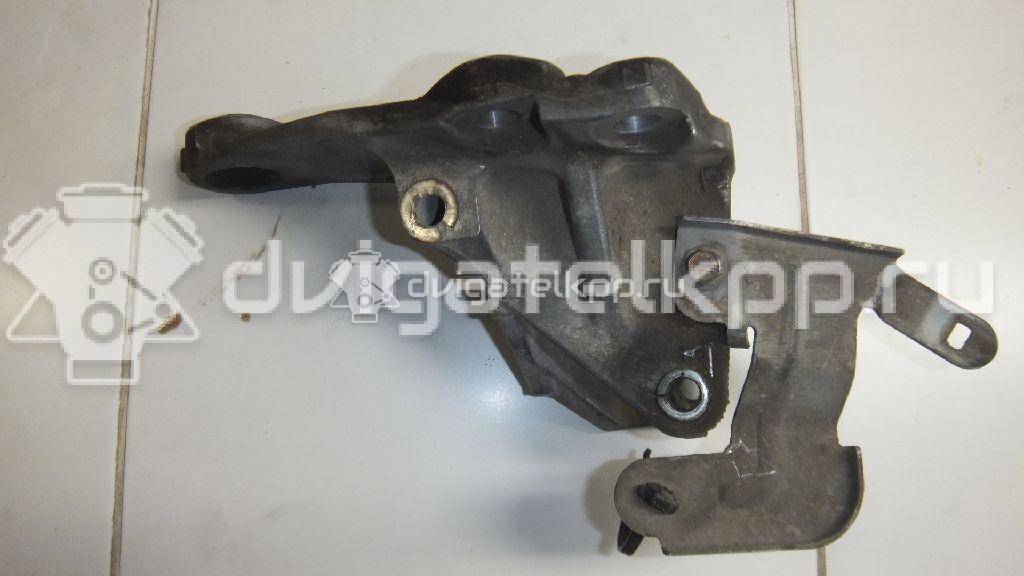 Фото Кронштейн генератора для двигателя VK56VD для Infiniti Qx80 / Qx56 400-426 л.с 32V 5.6 л бензин 117101LA0A {forloop.counter}}