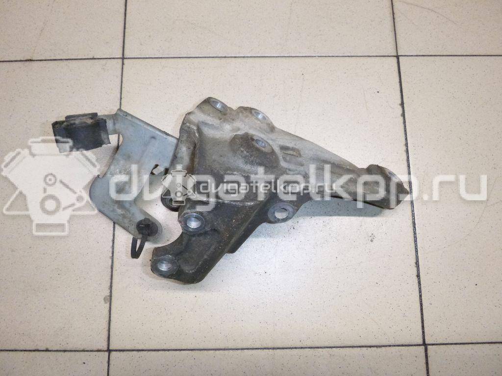 Фото Кронштейн генератора для двигателя VK56VD для Infiniti Qx80 / Qx56 400-426 л.с 32V 5.6 л бензин 117101LA0A {forloop.counter}}