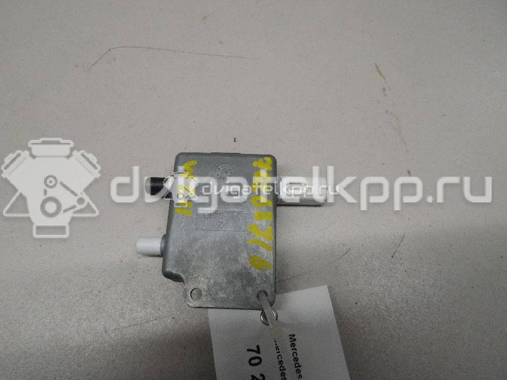 Фото Антенна  2208271842 для mercedes benz W211 E-Klasse {forloop.counter}}