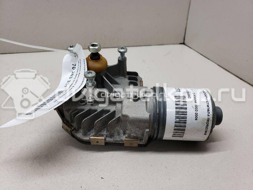 Фото Моторчик стеклоочистителя передний  2118204842 для mercedes benz W211 E-Klasse {forloop.counter}}