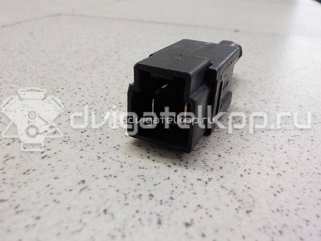 Фото Датчик включения стопсигнала  253204M40A для Nissan Pathfinder / Tiida / X-Trail / 350 Z Z33 / Primera {forloop.counter}}