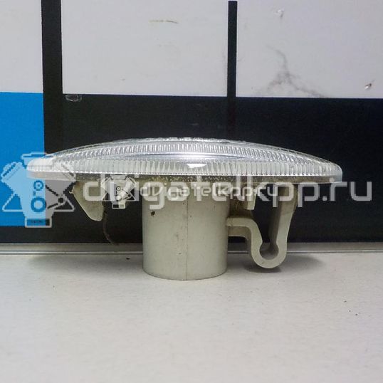 Фото Повторитель на крыло белый  261608990A для Nissan Micra / Note / Nv200 / Qashqai / Juke F15