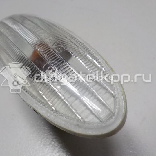 Фото Повторитель на крыло белый  261608990A для Nissan Micra / Note / Nv200 / Qashqai / Juke F15