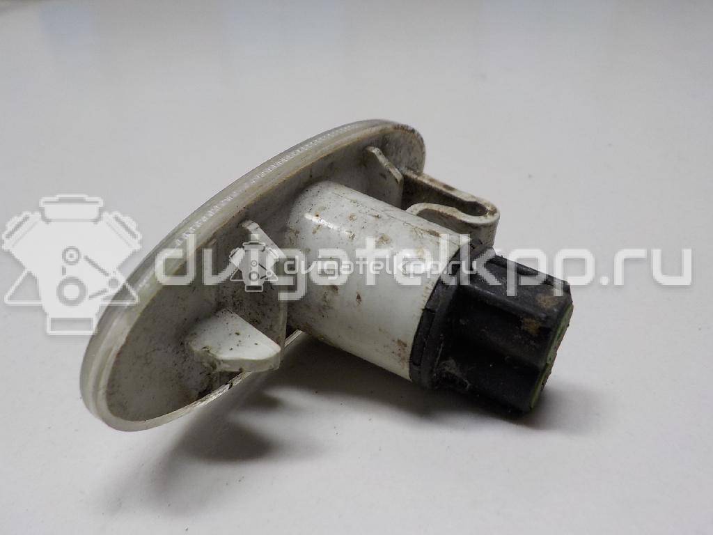 Фото Повторитель на крыло белый  261608990A для Nissan Micra / Note / Nv200 / Qashqai / Juke F15 {forloop.counter}}