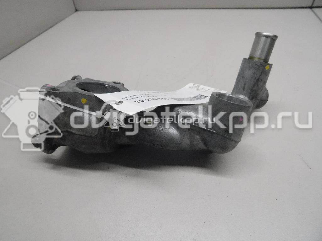Фото Корпус термостата для двигателя 2GR-FE для Toyota Camry / Alphard / Harrier / Venza V1 / Avalon 204-328 л.с 24V 3.5 л бензин 1632331040 {forloop.counter}}
