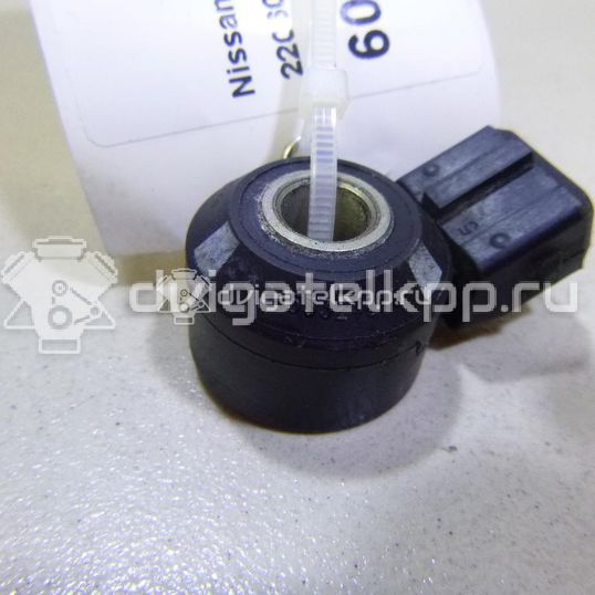 Фото Датчик детонации  22060ZV00A для Nissan X-Trail / Qashqai / Navara / Np300 / Pathfinder