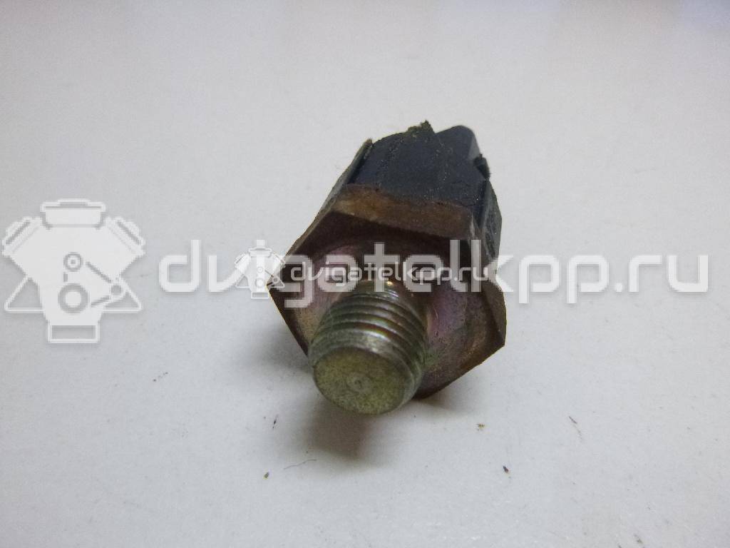 Фото Датчик детонации  8200680689 для Nissan Tiida / Primastar X83 / Micra / Note / Kubistar {forloop.counter}}
