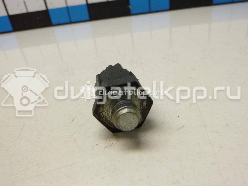 Фото Датчик детонации  8200680689 для Nissan Tiida / Primastar X83 / Micra / Note / Kubistar {forloop.counter}}