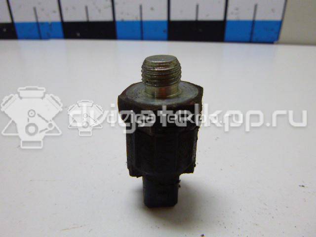 Фото Датчик детонации  8200680689 для Nissan Tiida / Primastar X83 / Micra / Note / Kubistar {forloop.counter}}