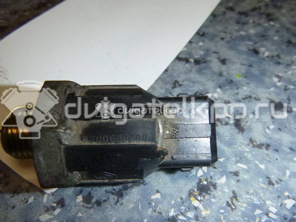 Фото Датчик детонации  8200680689 для Nissan Tiida / Primastar X83 / Micra / Note / Kubistar {forloop.counter}}