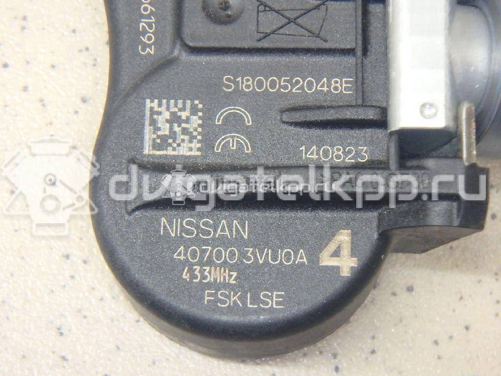 Фото Датчик давления в шине  407003VU0A для Nissan Primera / Micra / Cabstar / Navara / Np300 {forloop.counter}}