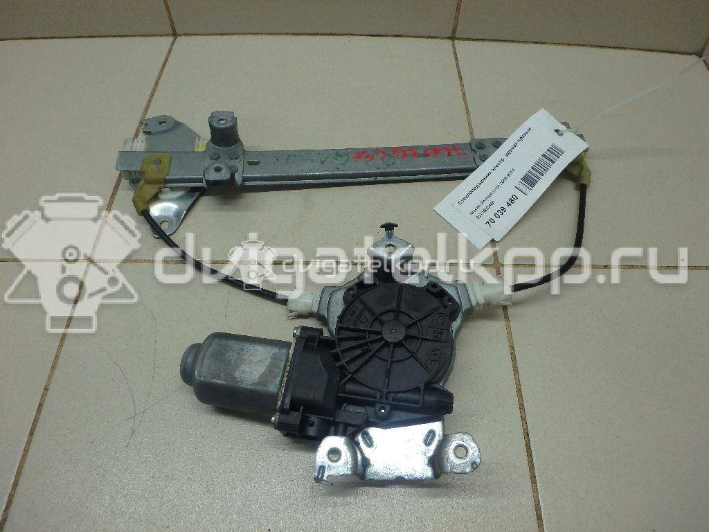 Фото Стеклоподъемник электр. задний правый  82700jd400 для Nissan Qashqai {forloop.counter}}