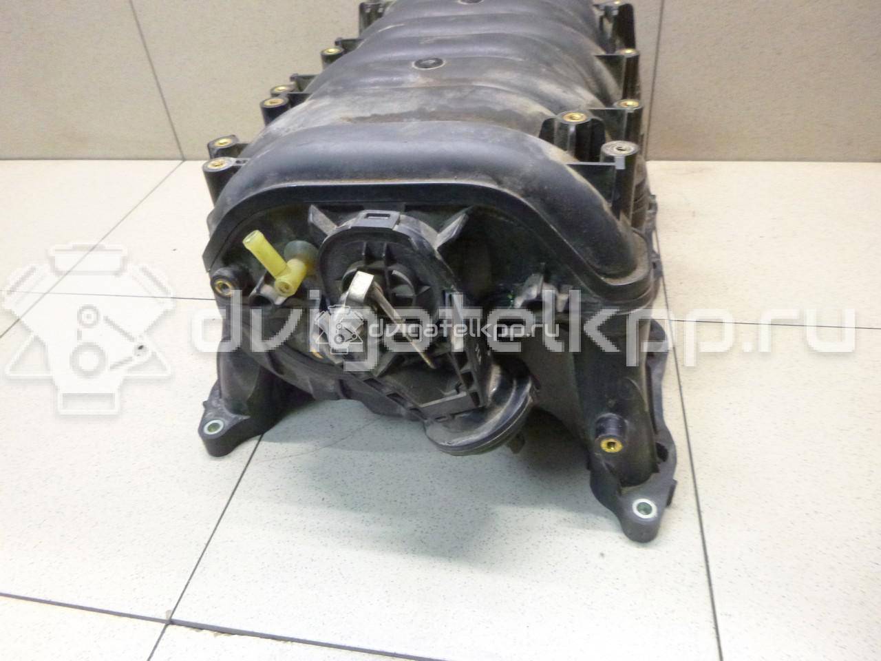 Фото Коллектор впускной для двигателя 2UZ-FE для Toyota Land Cruiser / Tundra , / 4 / Sequoia 233-288 л.с 32V 4.7 л бензин 1712050020 {forloop.counter}}