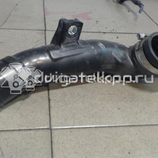 Фото Патрубок интеркулера для двигателя 1AD-FTV для Toyota Avensis / Verso / Rav 4 / Auris / Corolla 124-126 л.с 16V 2.0 л Дизельное топливо 1736226040