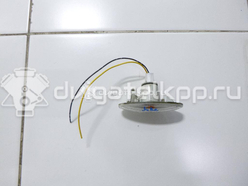 Фото Повторитель на крыло белый  261608990A для Nissan Micra / Note / Nv200 / Qashqai / Juke F15 {forloop.counter}}