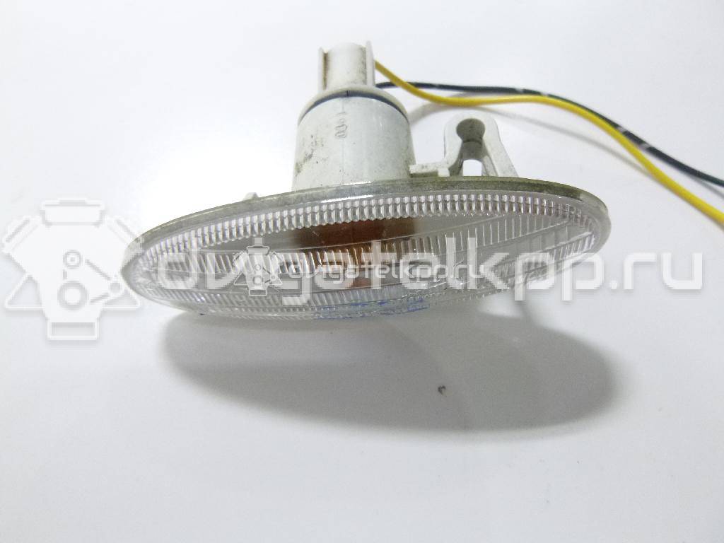 Фото Повторитель на крыло белый  261608990A для Nissan Micra / Note / Nv200 / Qashqai / Juke F15 {forloop.counter}}