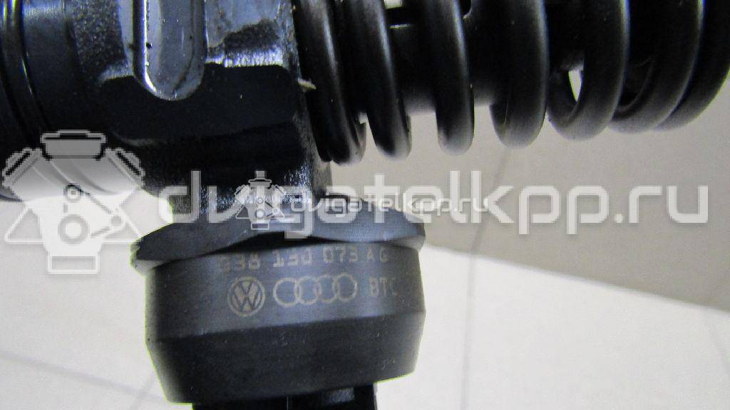 Фото Форсунка дизельная электрическая для двигателя BXE для Audi A3 105 л.с 8V 1.9 л Дизельное топливо 038130073AG {forloop.counter}}