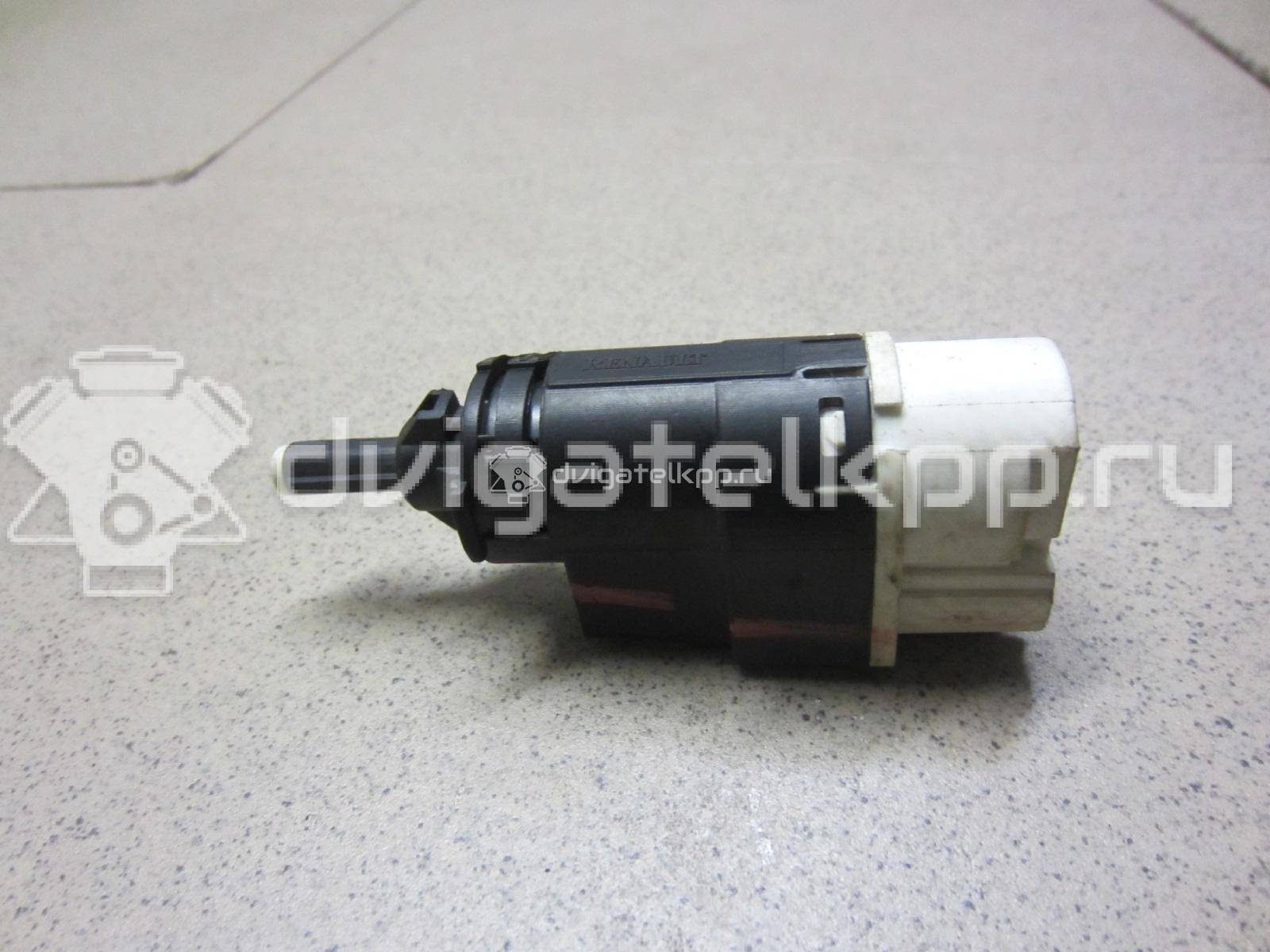 Фото Датчик включения стопсигнала  253206170R для nissan Almera (G15) {forloop.counter}}