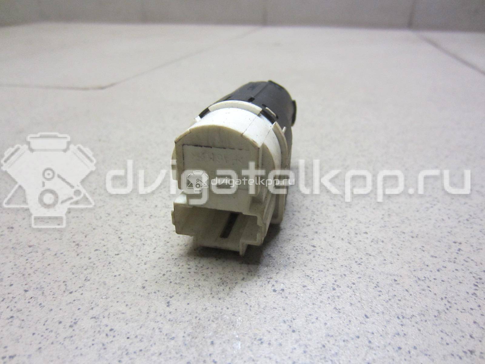 Фото Датчик включения стопсигнала  253206170R для nissan Almera (G15) {forloop.counter}}