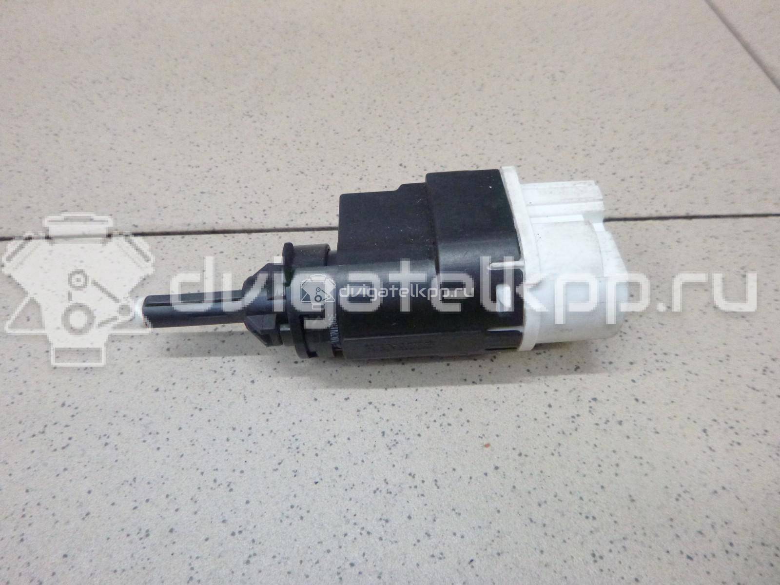 Фото Датчик включения стопсигнала  253206170R для nissan Almera (G15) {forloop.counter}}