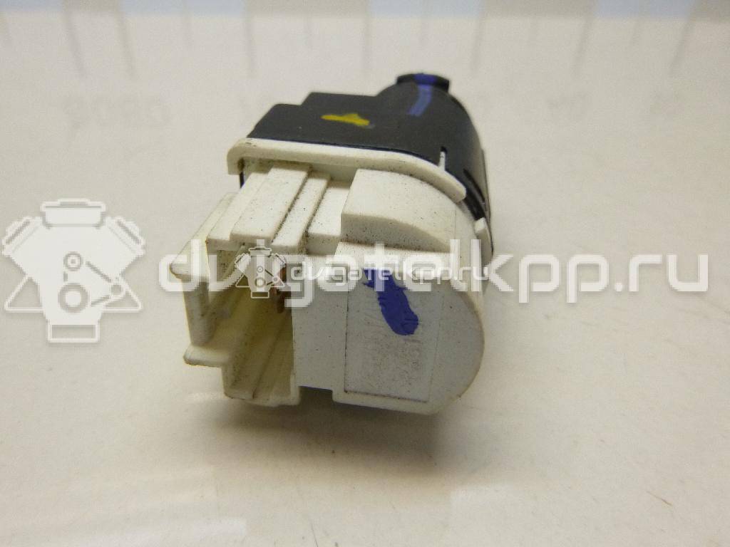 Фото Датчик включения стопсигнала  253206170R для nissan Almera (G15) {forloop.counter}}