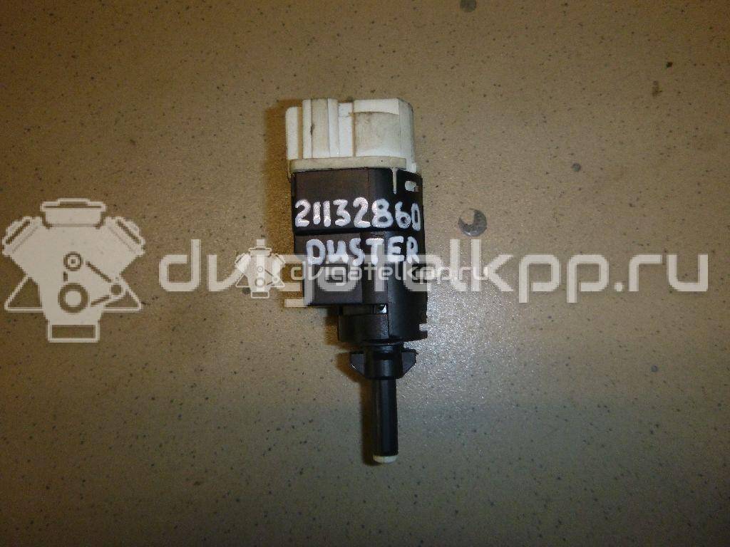 Фото Датчик включения стопсигнала  253206170R для nissan Almera (G15) {forloop.counter}}