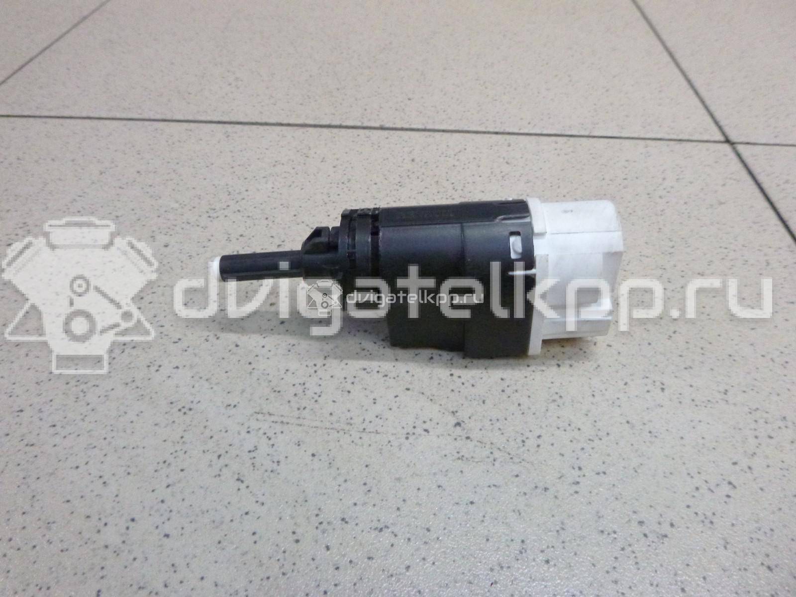 Фото Датчик включения стопсигнала  253206170R для nissan Almera (G15) {forloop.counter}}