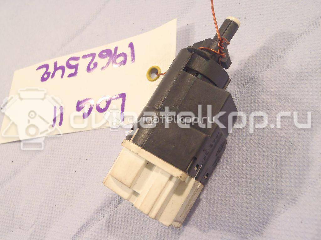 Фото Датчик включения стопсигнала  253206170R для nissan Almera (G15) {forloop.counter}}