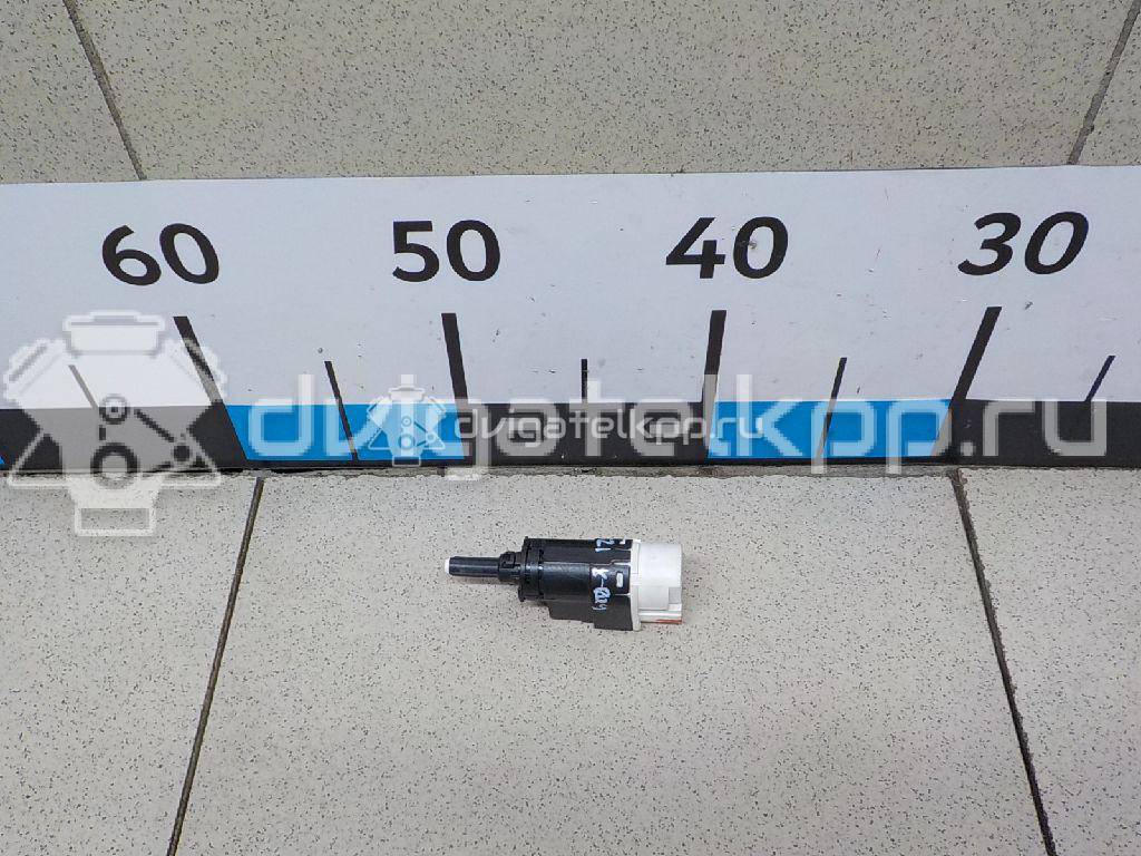 Фото Датчик включения стопсигнала  253206170R для nissan Almera (G15) {forloop.counter}}